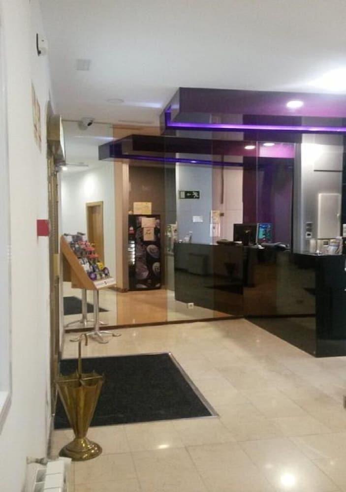 מדריד Hostal Buenos Aires מראה חיצוני תמונה