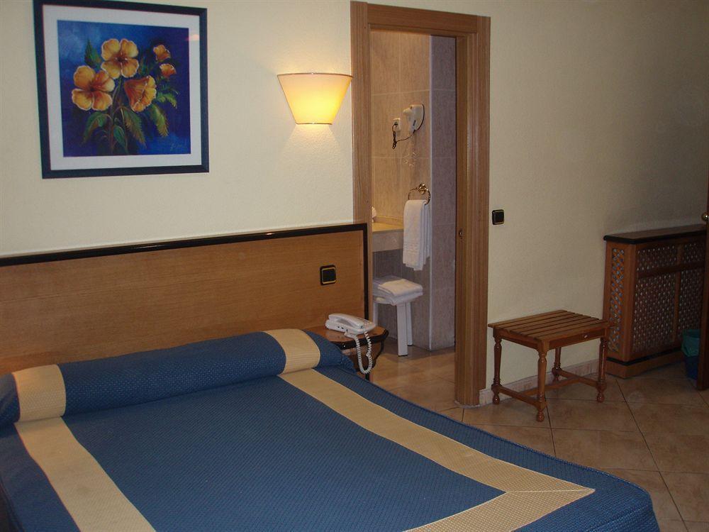 מדריד Hostal Buenos Aires מראה חיצוני תמונה