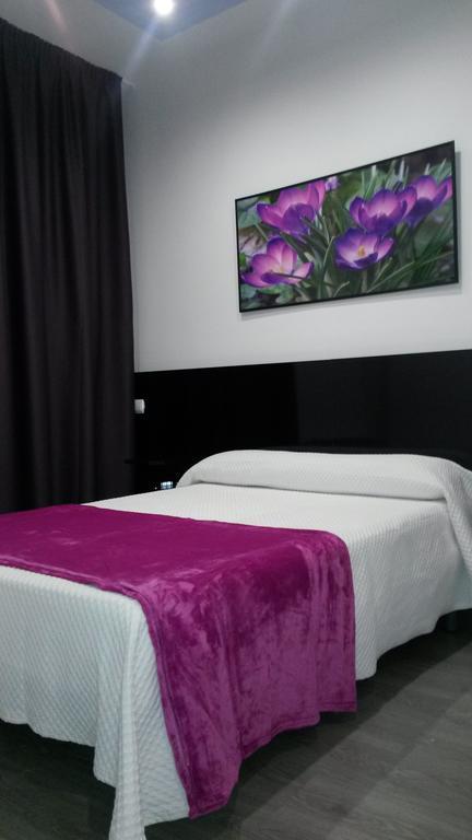 מדריד Hostal Buenos Aires מראה חיצוני תמונה