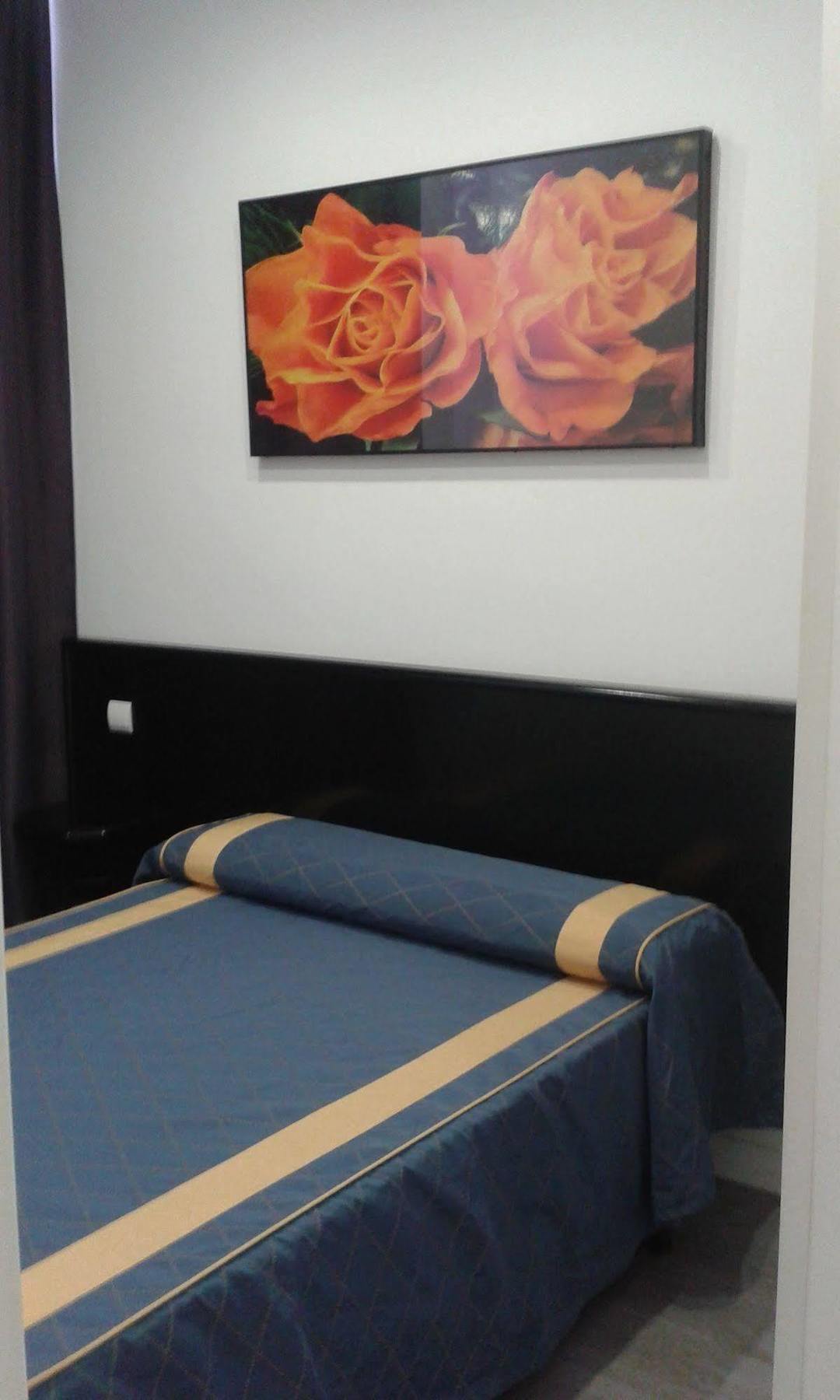 מדריד Hostal Buenos Aires מראה חיצוני תמונה