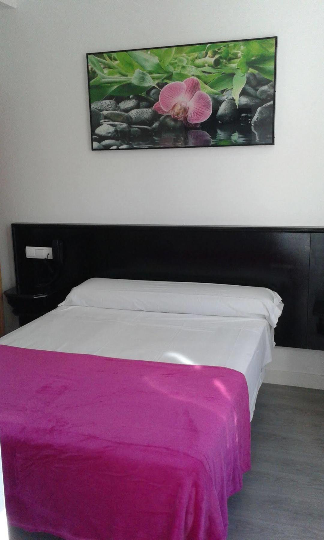 מדריד Hostal Buenos Aires מראה חיצוני תמונה
